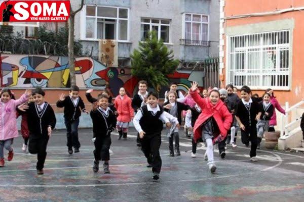 1 Mart’ta Soma’da Tüm Okullar Kapılarını Öğrencilerine Açıyor